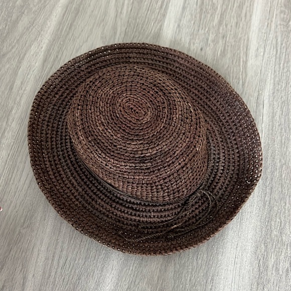 Helen Kaminski Accessories - Helen Kaminski 100%Raffia Handmade Australia Hat Beach Hat